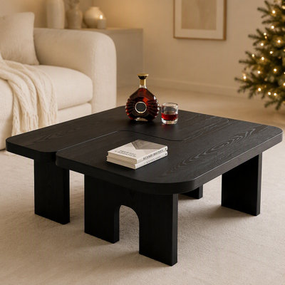 Ensemble de tables basses gigognes extensibles en bois avec une conception flexible pour les espaces de salon modernes