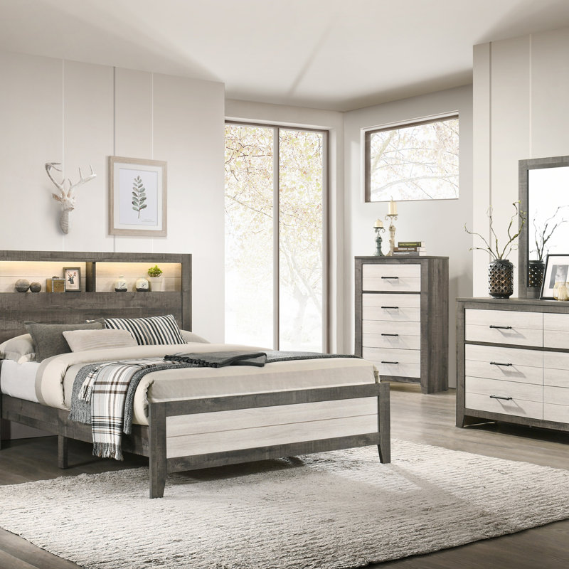 Commode à tiroirs Rhett avec finition en mélamine durable et aspect de faux planches pour les intérieurs modernes et rustiques