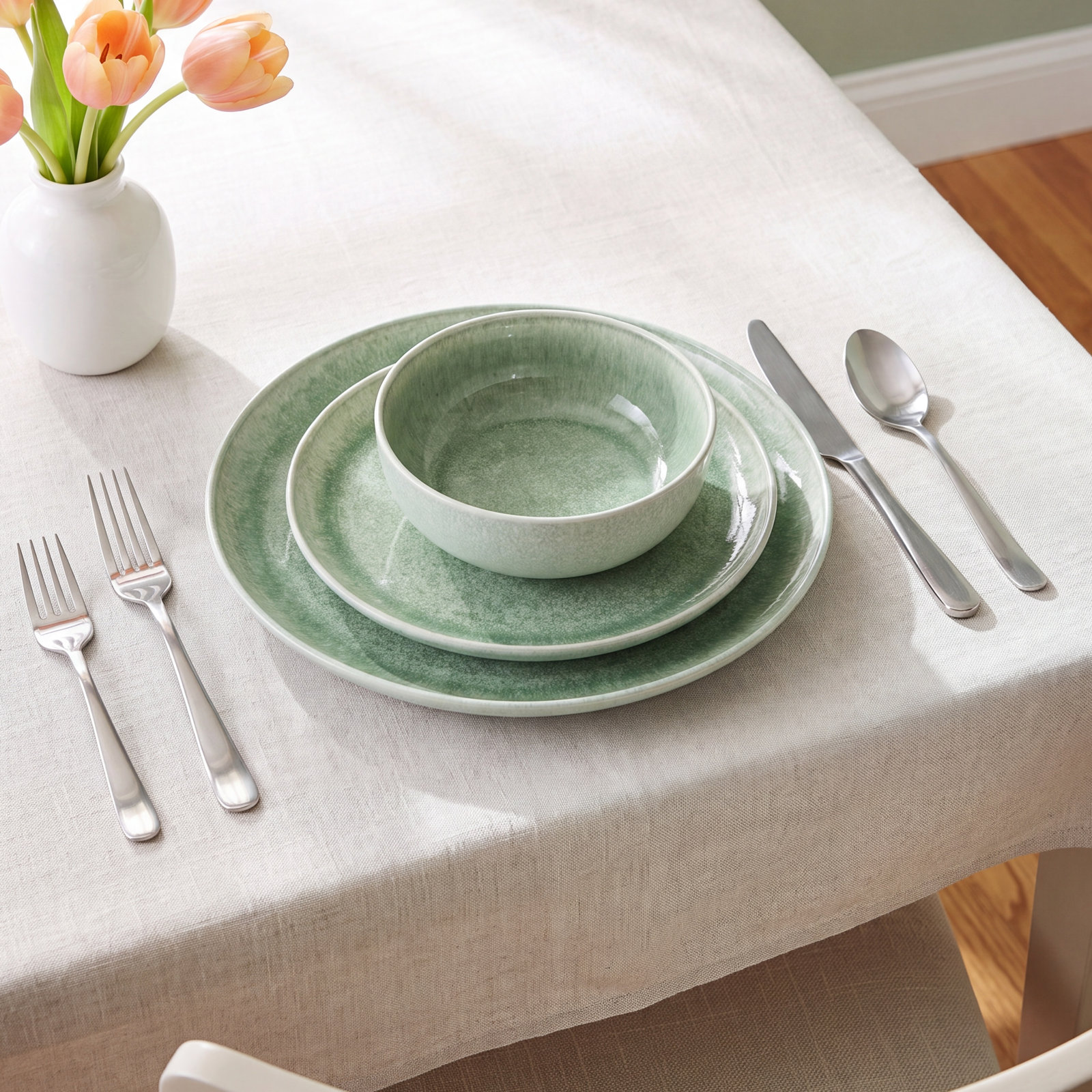 Asher Stoneware Dinnerware Set - Service for 4, Green