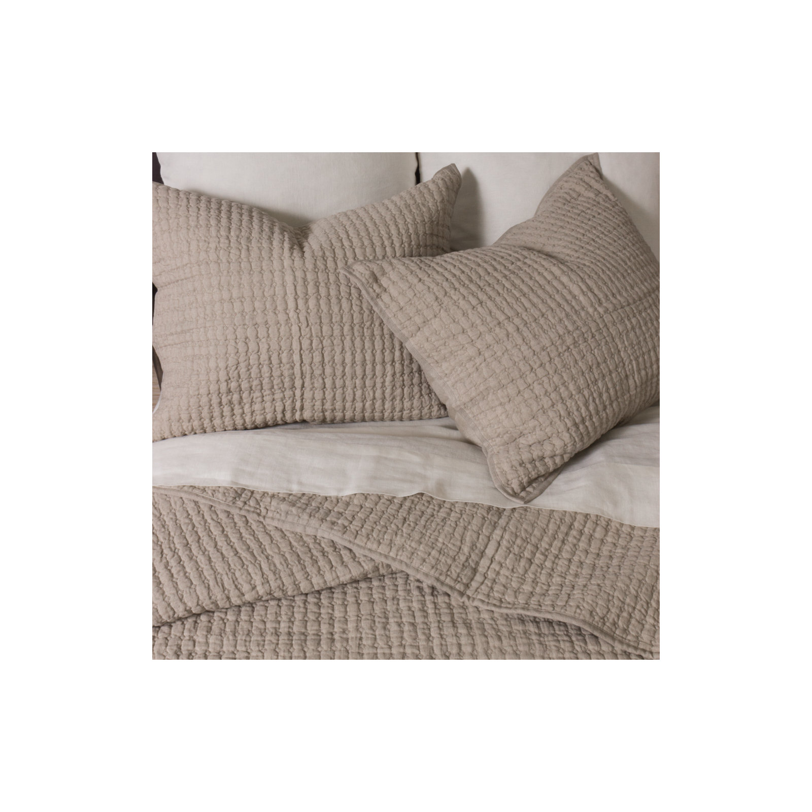 Bahari Linen Percale Quilt, Natural, Queen Quilt