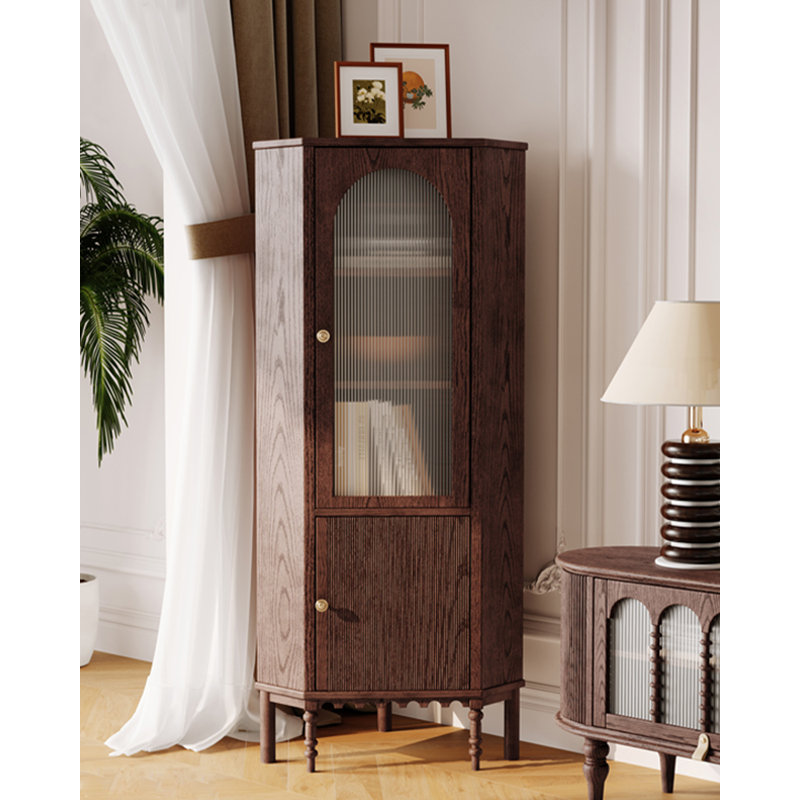 Armoire de coin en chêne rouge American