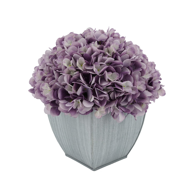 Arrangement floral d'hortensias dans un vase, Lavande