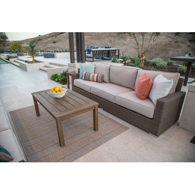 Canapé de patio Nassau avec coussins SunbCushions