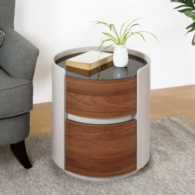 Table d'appoint ronde grise et brune avec rangement double, esthétique lisse à bords arrondis, plateau surélevé, aspect contemporain, avec finition grain de bois, verre trempé pour la résistance aux rayures, deux niveaux