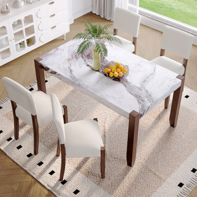 Ensemble de salle à manger 5 pièces pour 4 personnes: table de 46 po de style faux marbre et 4 chaises rembourrées, pieds en bois d'hévéa massif, dossier incurvé