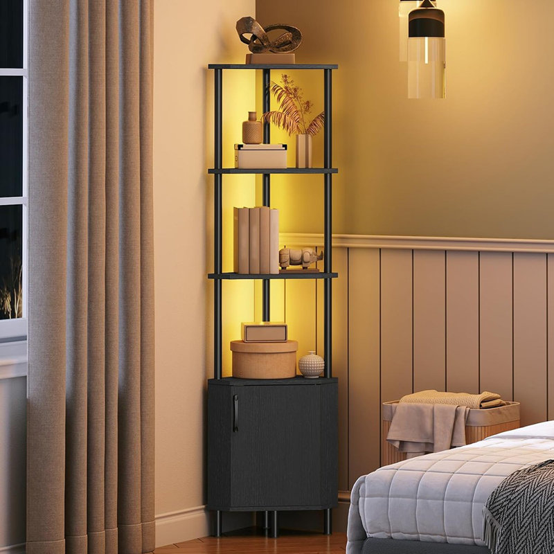 Armoire de coin industrielle noire avec DEL - bibliothèque d'angle à 5 niveaux et support de présentation avec portes de rangement, hauteur de 59 po pour la maison