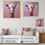 Girafe rose, position romantique sur toile-1888127491-1888127500