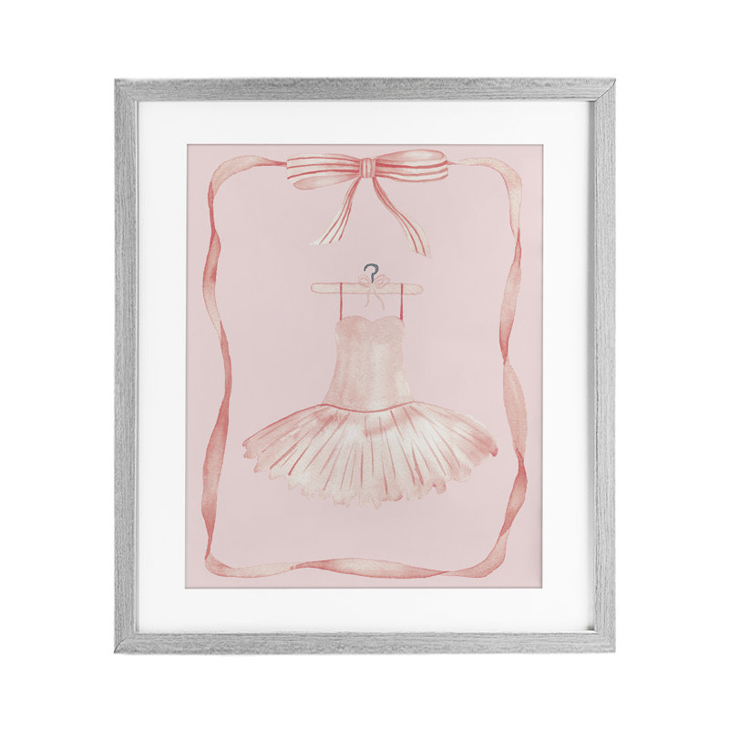 «Ballet Dress on Hanger», reproduction encadrée sous verre, conception de Nina Jacobs, H 21 po x l 17 po, Cadre de ferme gris