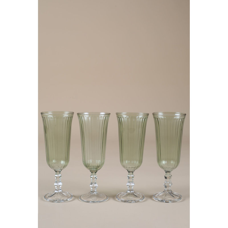 Ensemble de verres à vin Elegant (4 pièces), vert, 2,4 x 2,4 x 6,2 pouces | 100% verre, capacité de 4,1 oz liq. Parfait pour les réceptions et les cadeaux, lavage à la main recommandé pour une utilisation durable, design élégant et durable