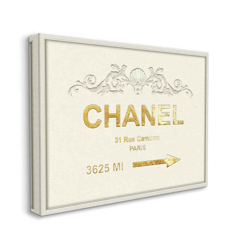 «Parisian Fashion Sign Distance from New York» par Ziwei Li - reproduction d'art textuel, H 36 po x l 48 po x P 1,5 po