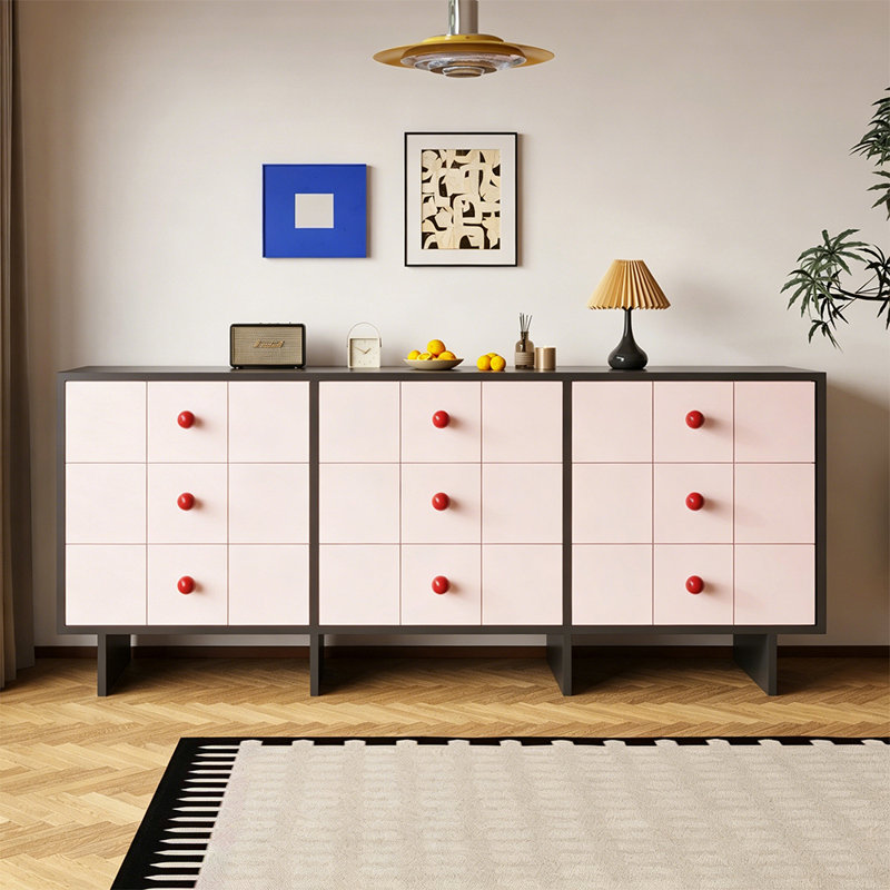 Demmer, Pink