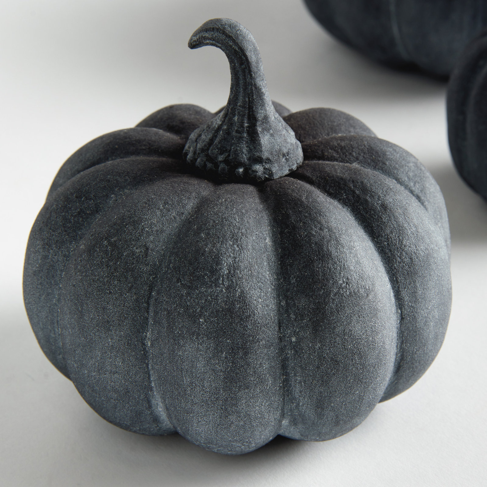 3-Piece Pumpkin Sculpture, Gray