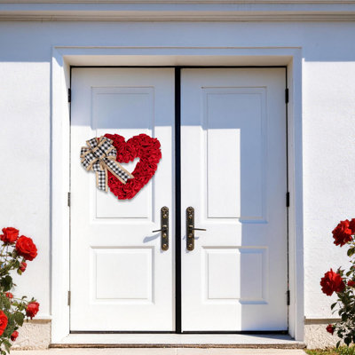 Décoration pour la Saint-Valentin en forme de cœur avec nœud