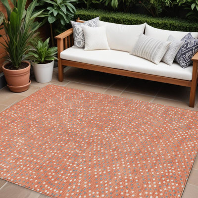 Tapis intérieur lavable à pois 8 pi x 10 pi saumon
