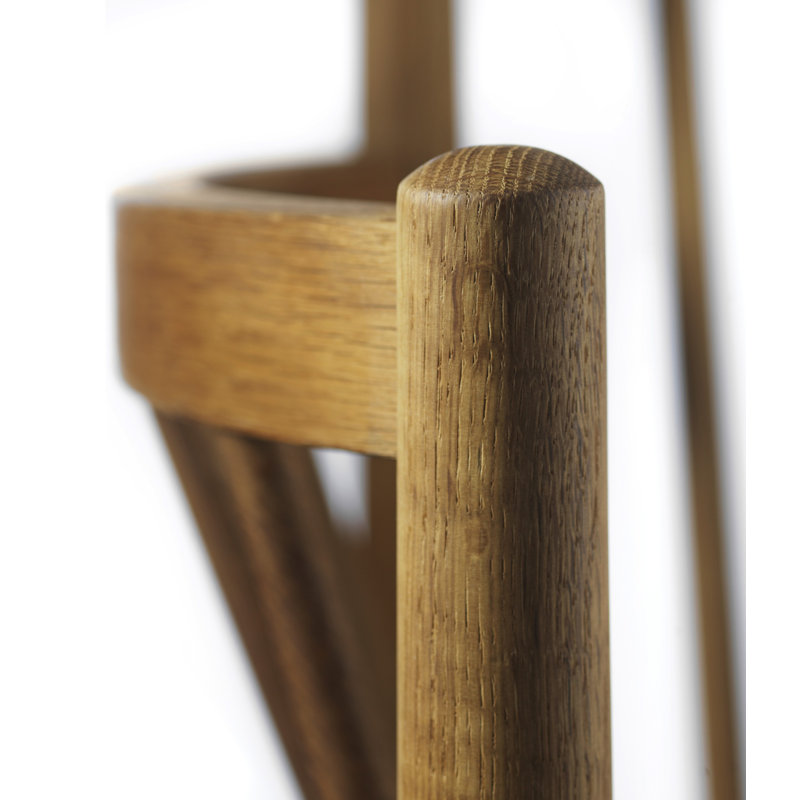 J81 by Jørgen Bækmark, Brown