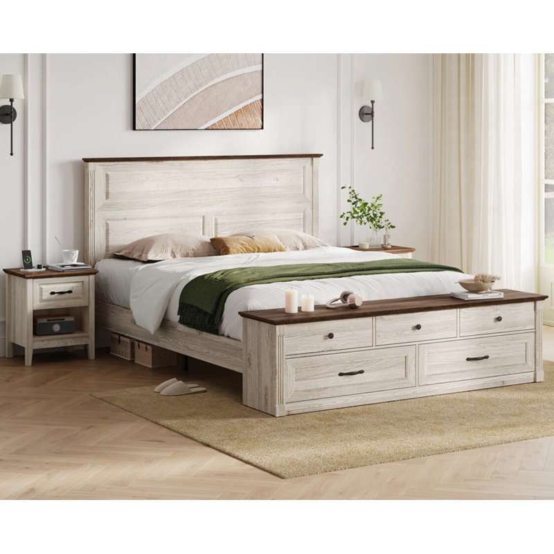 Ensemble de chambre à coucher de style campagnard 3 pièces Vann, cadre de grand lit avec banc de rangement et 2 tables de chevet avec ports de chargement