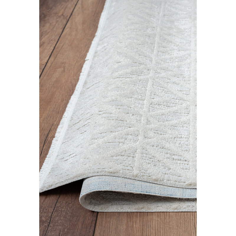 Runner Sayoko Chevron Machine Made Indoor / Outdoor Area Rug, Runner 4'11" x 11'5"