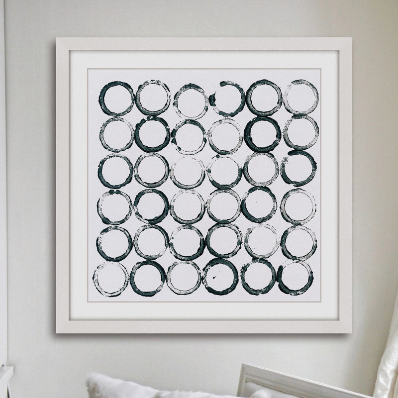 « ring ring on rings », reproduction d’art encadrée, H 12 po x l 12 po x P 1,5 po