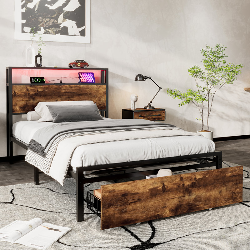Metal Bed