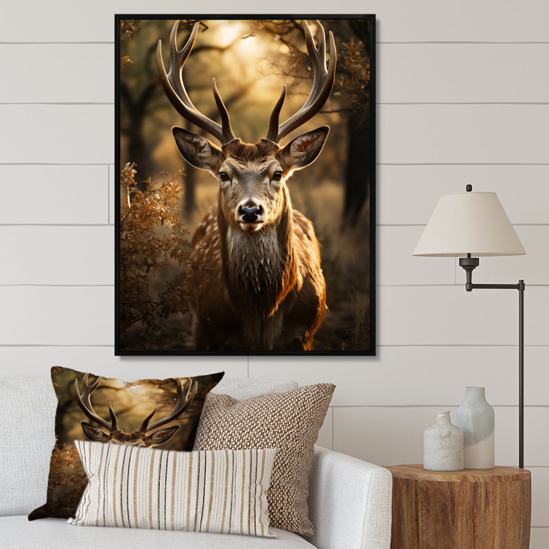 «Korine Brown Deer Portrait Vibrant I», reproduction sur toile, H 44 po x l 34 po x P 1,5 po, Cadre flottant noir