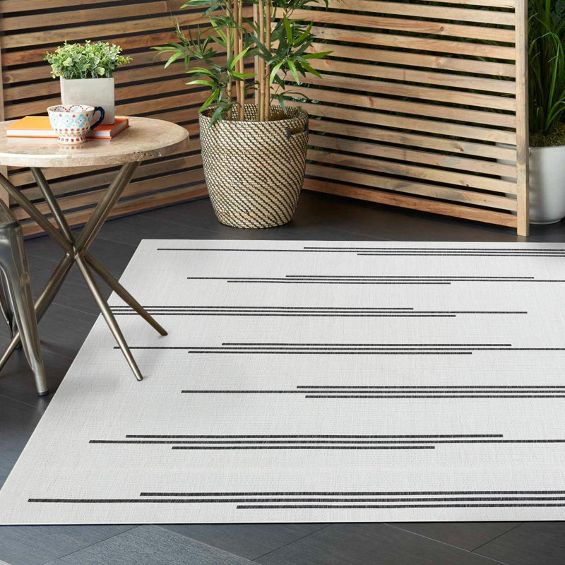 Leonardville Indoor/Outdoor Area Rug, Square 13'1"
