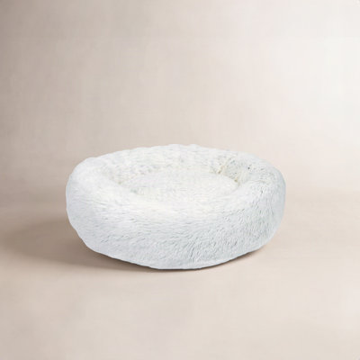 Artic Faux Fur Pet Bed