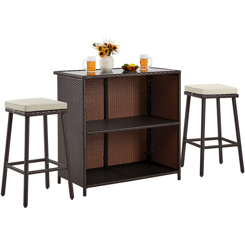 Ensemble de meubles de patio en rotin 3 pièces avec plateau en verre et deux tabourets rembourrés