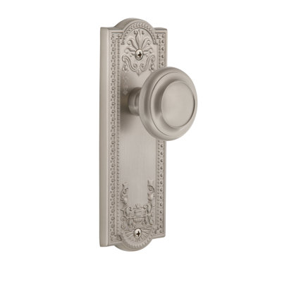 Plaque Grandhe Parthénon avec bouton de porte circulaire
