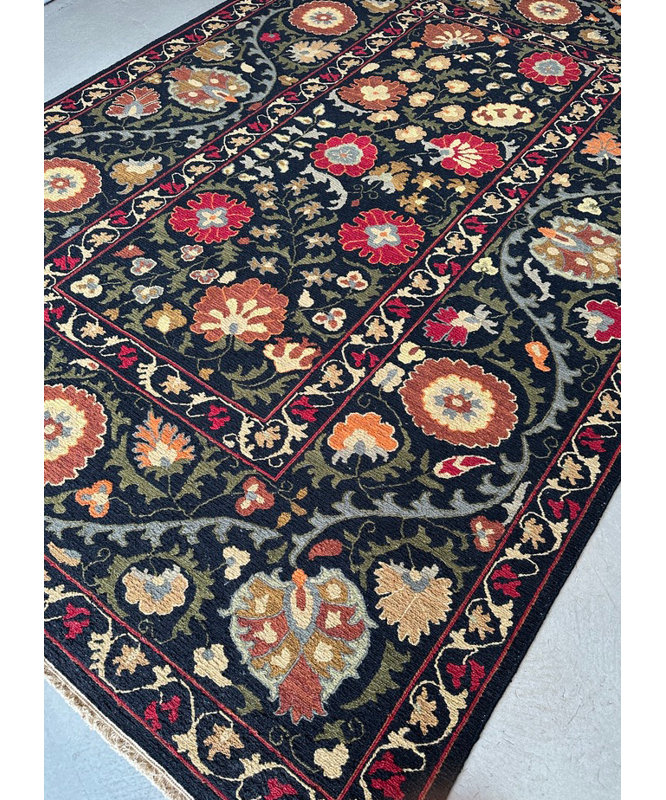 SUZANI 12 BLACK, Rectangle 6' x 9'
