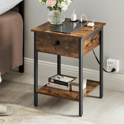 Table de chevet avec station de charge, table d'appoint avec tiroir et tablette ouverte Avenly