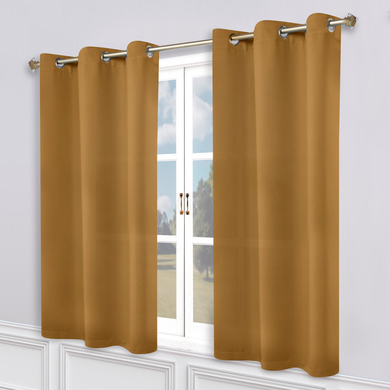 Paire de rideaux obscurcissant avec œillets Millendon, L 46 po x L 63 po, Brun caramel