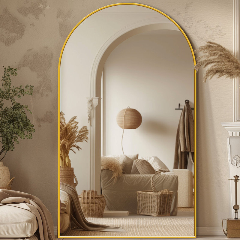 Miroir surdimensionné arqué en métal surdimensionné, Doré, 76 po x 44 po