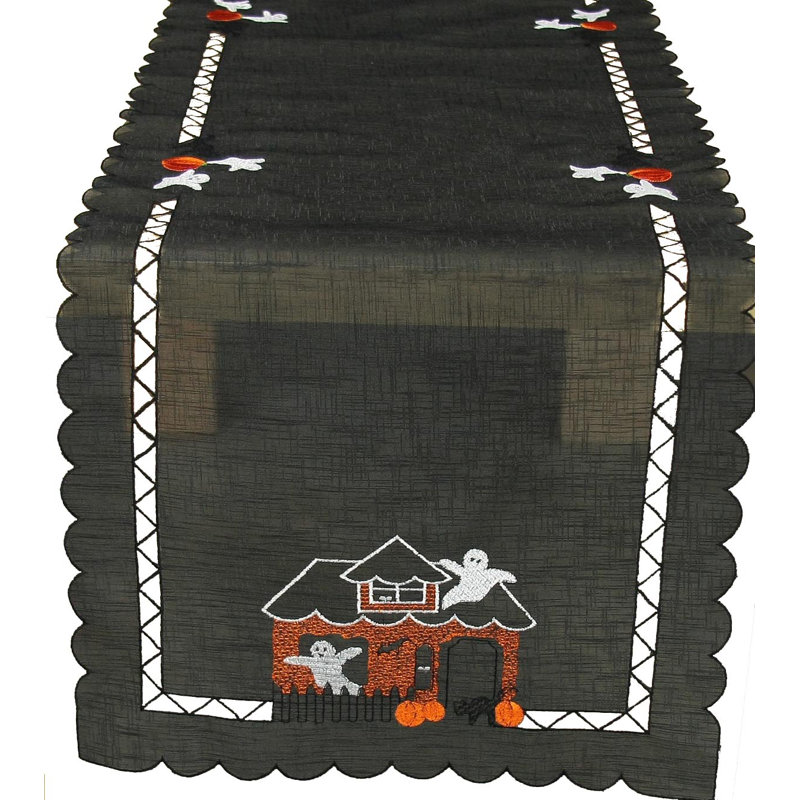 Chemin de table nappe brodéed Saltford, L 54 po x l 15 po