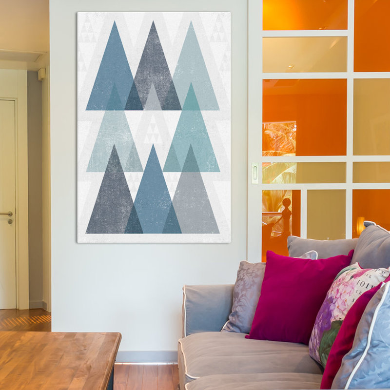 «Mod Triangles IV.A» par Michael Mullan, impression sur toile tendue, H 18 po x l 12 po x P 1,5 po, Pas de tapis