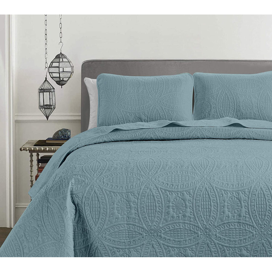 Austin Microfiber Reversible 3 Piece Coverlet / Bedspread Set