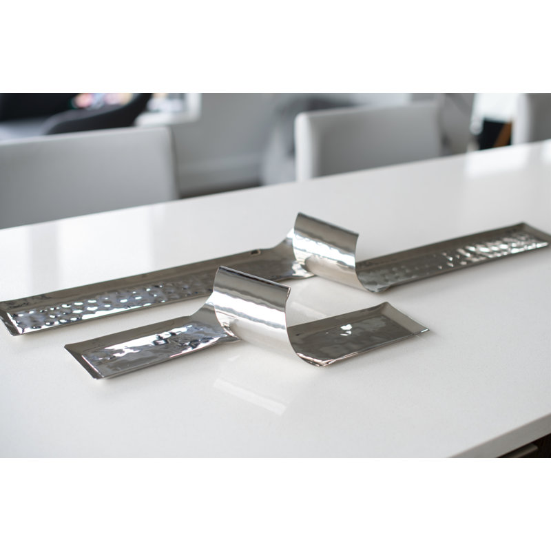Tsunami Centre Wave Tray, 3.3" H x 14.6" L x 3" W