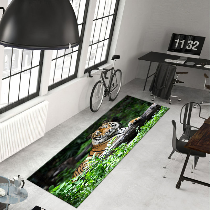 Charmant tapis traditionnel à imprimé floral avec une texture douce à poils longs, idéal pour un thème de design d'intérieur sophistiqué