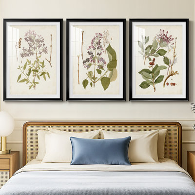 «Vintage Flowering Trees I», reproduction sur mesure encadrée de qualité supérieure - 3 pièces