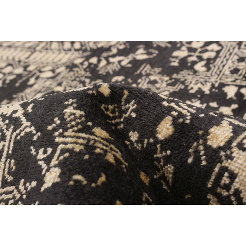 Tapis gris Heritage 8 pi 0 po x 9 pi 9 po