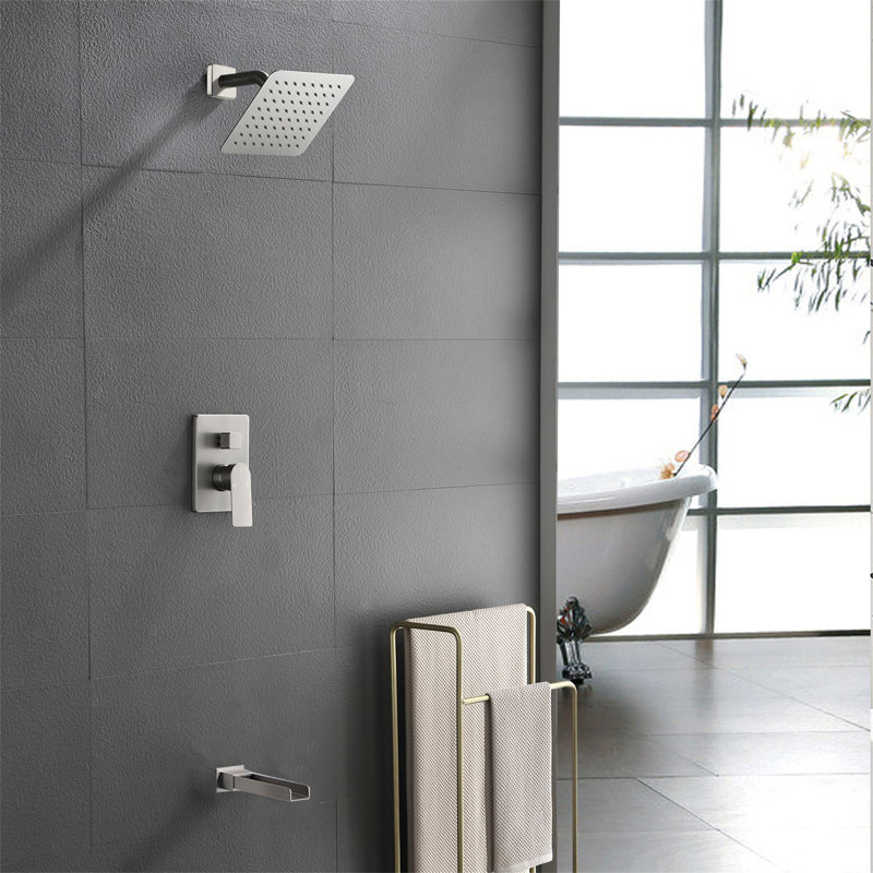 Système de douche mural de 8 pouces avec robinet de baignoire cascade, robinet de douche à poignée simple, ensemble de garniture de douche en laiton moderne avec valve brute