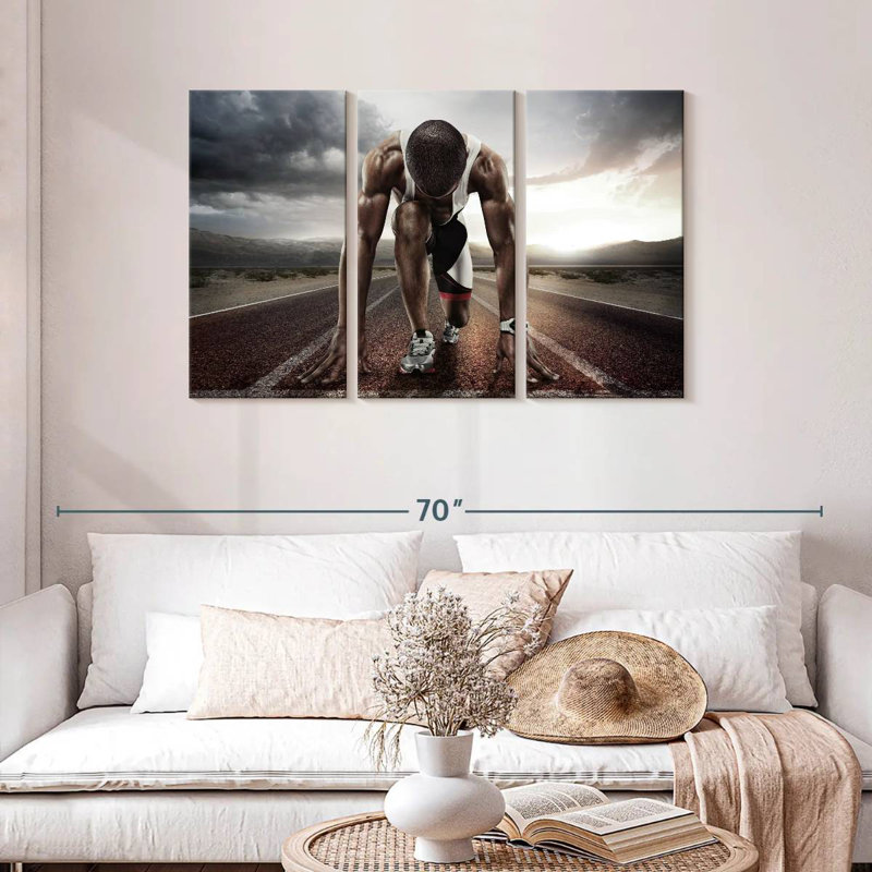 Sireci Track Sprinter, 28" H x 45" W