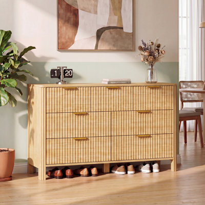 Commode à 7 tiroirs l 47,2 po pour chambre à coucher, commode moderne avec profil incurvé et poignées