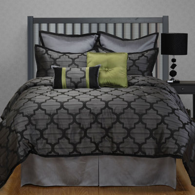 Alhambra Comforter Collection