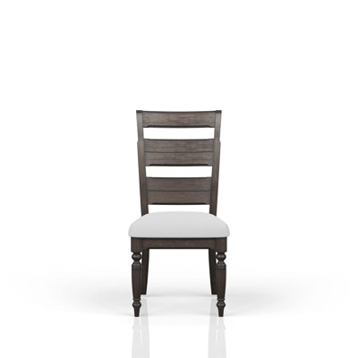Chaise rembourrée avec dossier et échelle