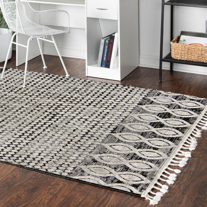 Brohdy Moroccan Indoor Rug, Rectangle 2' x 3'