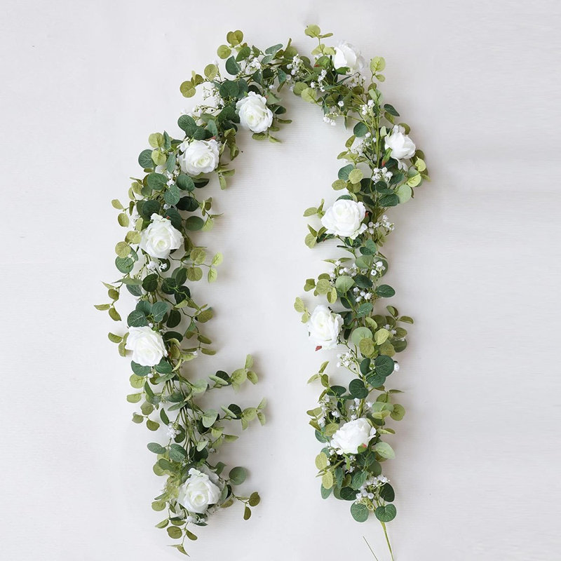 Guirlande eucalyptus et fleurs - Vert / multicolore - Faux rose et gypsophile, mariage printanier et décoration de table de fête