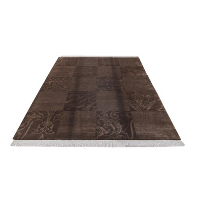 Iniguez Chocolate Brown Rug