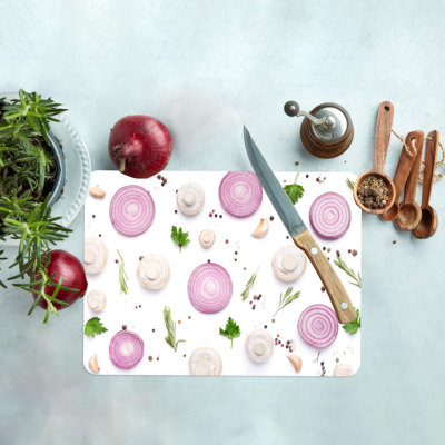 Planche à découper décorative en verre avec un motif d'oignon vif parfait pour un décor de cuisine moderne ou un cadeau unique pour les amateurs de cuisine
