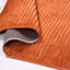 Tapis rouge moderne lavable à la machine-106406638
