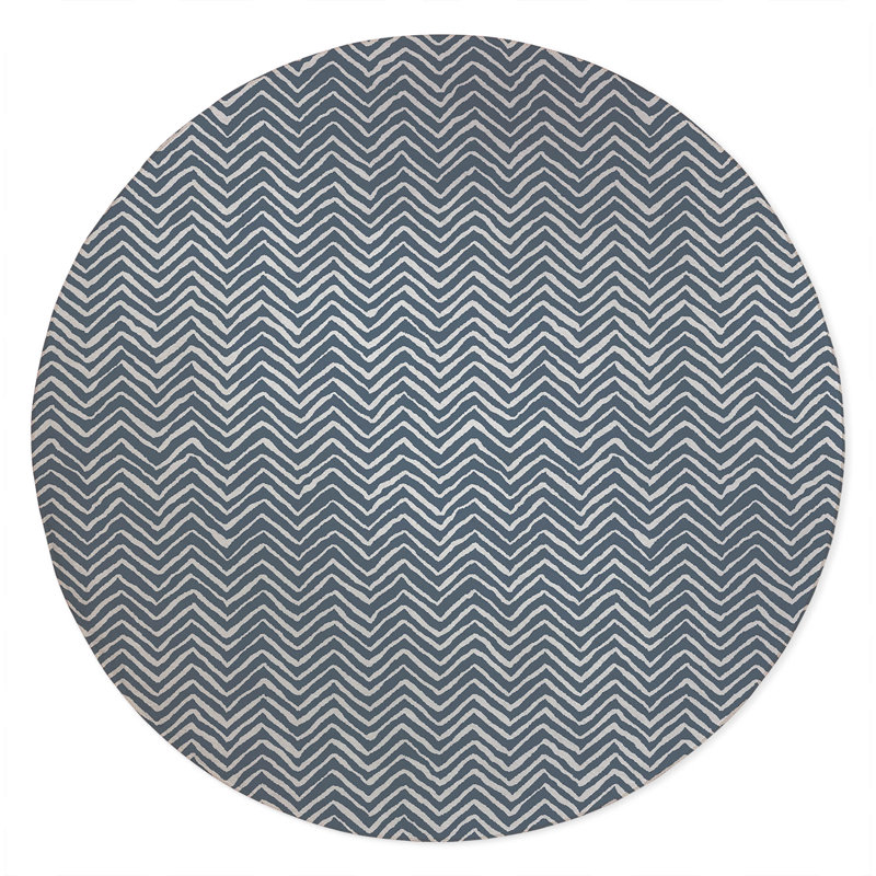 Chevron Snug Non-Slip Outdoor Rug, Round 5'